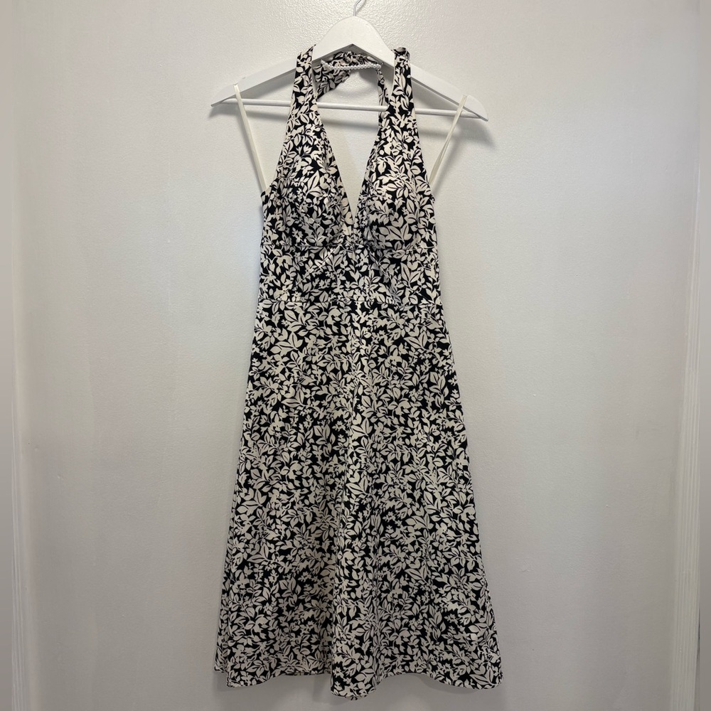 White House Black Market White and Black Dress